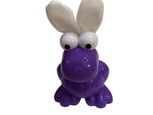 Big Nerds Viola Contenitore Plastica Fuzzy Coniglietto Pasquale Orecchie 8” Vuoto No Caramelle - Foto 1 di 1