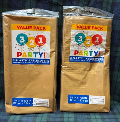 2 - 321 Fiesta! Pack de 3 manteles de plástico 54" x 108" dorado Foto 1 de 4