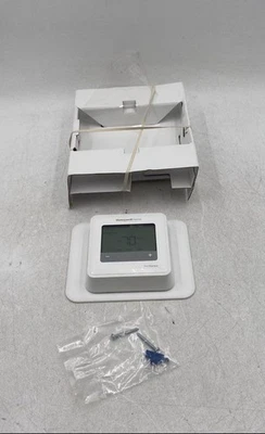 Honeywell Home TH4110U2005 T4 Pro Series White Programmable Thermostat - Image 1 of 4