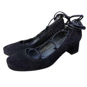 Schwarze Wildleder Ballerina Stuart Weitzman Schnürschuhe Kitten Heels Gr. 6 - Bild 1 von 7