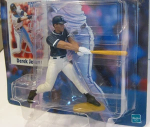 HASBRO BASEBALL 2000 MLB NEW YORK YANKEES DEREK JETER 4 in FIGURE - Picture 1 of 5
