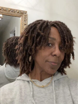Peluca Dreadlock Pelucas Cortas Torcidas Ombre Marrón Moda Pelucas Afro para Mujeres Negras Foto 1 de 4