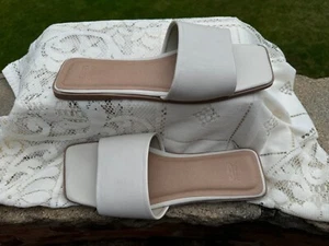 ASOS Wider E Fitting Cream Sliders, UK Size 9, Euro 42 - Picture 1 of 7