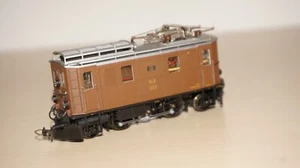 Bemo H0m 1256 117 RhB Ge 2/4 Rod Electric Locomotive 222 Narrow Gauge 10.6Mm - Picture 1 of 5