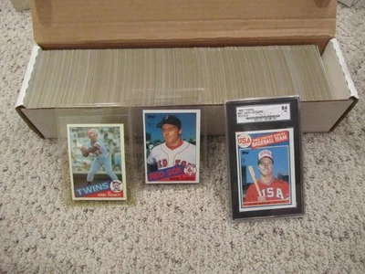 Juego completo de tarjetas de béisbol Topps 1985 1-792 Roger Clemens, Mark McGwire SGC 84 Foto 1 de 4