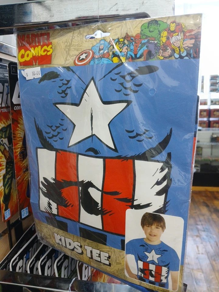 Camiseta Infantil Marvel Retro Capitán América Con Máscara Disfraz Foto 1 de 2