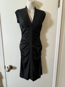 Cache ärmelloses Bodycon-Kleid V-Ausschnitt klein schwarz Gr. 2 Reißverschluss pflegeleicht - Bild 1 von 13