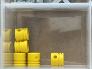 LEGO Parts - Yellow Technic Engine Piston Round - No 2851 - QTY 5 - Picture 1 of 1