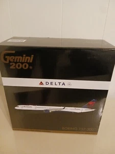 Gemnini Jets  1:200 scale  Delta Airlines   757-300  #N590NW  - G2DAL1111 - Picture 1 of 12