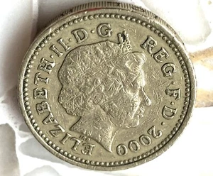 One Pound 2000 Dragon Coin Elizabeth II PLEIDIOL WYF I’M CWLAD RARE - Zdjęcie 1 z 17