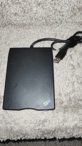 OEM IBM Portable External USB 1.44 MB 3.5” FDD Floppy Disk Drive FD-05PUB - Afbeelding 1 van 4