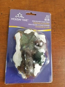New 2004 Holiday Time Christmas Village Collectibles Decoration TWO BEARS - Picture 1 of 6
