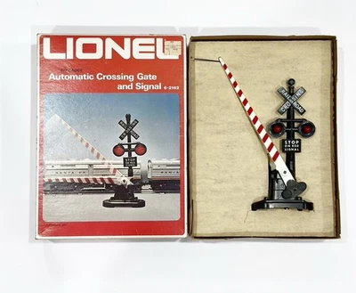 Vintage Lionel Electric Trains Automatic Crossing Gate Signal 027 Gauge 6-2162 - Image 1 of 4