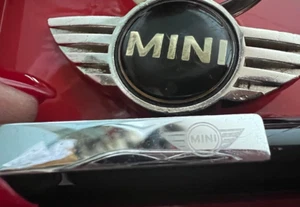 Bolígrafo AUTO MINI Esfera Laca A Rayas BLANCO NEGRO Escribe Perfectamente - Imagen 1 de 7