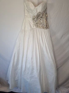 Imoda Ivory Sweetheart Ruched Pleated Gathered Embellished Wedding Dress Sz 8 - Picture 1 of 16
