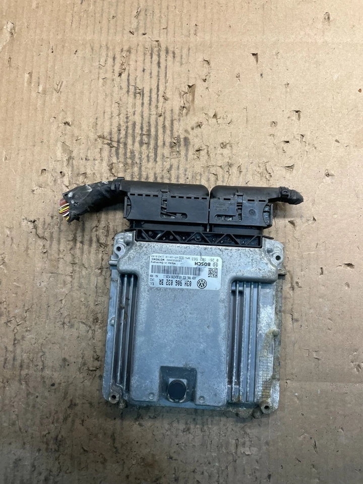 Audi Q7 2007 motor 3,6 L computador ecu pcm ecm pcu fabricante de equipos originales u9499 DG Foto 1 de 4