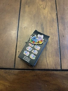 Disney Collectible Pin: Stitch And Angel - Loungefly - OPEN - New - Picture 1 of 4