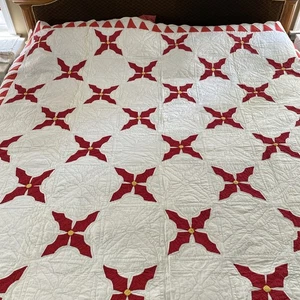 Gorgeous Early Vintage Hand Stitch Christmas Poinsettias Quilt 88”x 94” Wow! - Afbeelding 1 van 9