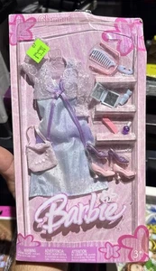 Barbie Glamour Fashion Fever Borderline lila Kleid Tasche Schuhe Zubehör Neu in Verpackung - Bild 1 von 2