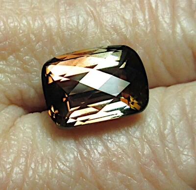 **SALE** FANTASTIC 8.37 CT NATURAL BI COLOR TOURMALINE CUSHION CHECKERBOARD CUT - Image 1 of 4