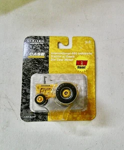 1/64 Ertl International 660 Industrial Tractor with duals in the package. - Picture 1 of 4