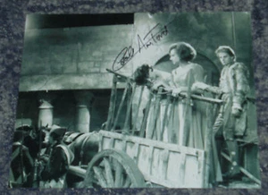 CAROLE ANN FORD - DR WHO - 10x8 FOTO SIGNIERT. (2) - Bild 1 von 1