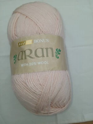 HAYFIELD BONUS ARAN WITH 20% WOOL 400g BALL OF WOOL COLOUR PALE PINK 625 - Image 1 of 3