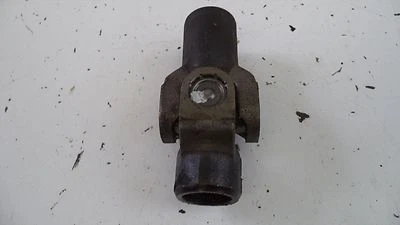 Eje de transmisión Suzuki Intruder 800 1992-2004 eje de hélice yugo universal junta en U, bueno Foto 1 de 4