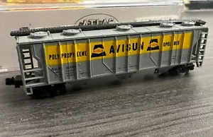 Atlas N Scale 3-Bay Covered Hopper AVISUN Used - Wrong Case - Picture 1 of 4
