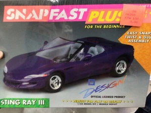 AMT 8309 Chevy Corvette Sting Ray III Snap Fast McM 1/25 KIT FS - Bild 1 von 2