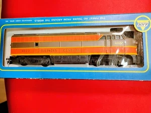 VINTAGE AHM TEMPO HO SCALE ILLINOIS CENTRAL #4022 NON-POWERED DIESEL - Picture 1 of 4