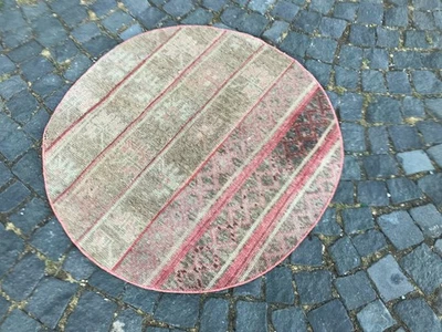 Bohemian Area Rug Handmade Wool Rug Circle rug Patchwork rug 3,2 x 3,2 ft - Image 1 of 4