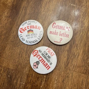 3 humorvolle "Manche Menschen sind mit Deutschen verheiratet und..." 2 1/4" Cello Pinback - Bild 1 von 11