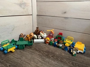 Konvolut 27 Vintage Fisher Price Little People Figuren Fahrzeuge Möbel Bauernhof Tiere - Bild 1 von 11