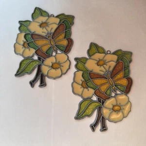 Vtg Set 2 Plastic Suncatchers Sun Catchers Flower Butterfly Boho 70s Decor - Picture 1 of 7