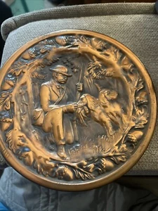 Pressed Metal Copper-look Hunter & Bird Dogs Wall Plate - Picture 1 of 2