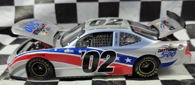 Team Caliber OWNERS SERIES '02 DAYTONA 500 Feb 17, 2002 Grand Prix 1:24 Die-Cast - Image 1 of 4