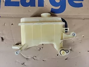 2004-2009 TOYOTA PRIUS INVERTER COOLANT RESERVOIR OVERFLOW TANK DENSO PP-GF20 - Picture 1 of 4