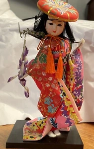 Vintage japanische Geisha Puppe 9 Zoll Kimono Volkskunst Sammlung  - Bild 1 von 6