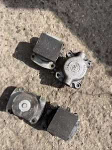 FRONT BRAKE CALIPER PISTON & CYLINDER ASSEMBLY JAGUAR MK2 E-Type S1, Dunlop 8777 - Picture 1 of 3