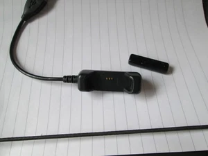 Fitbit Flex 2 Black Fitness Activity Tracker with Charger without Wristband - Picture 1 of 4