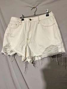 Womens Hollister Cream Ripped Ultra High Rise Relaxed Mom Denim Shorts Waist 29” - Picture 1 of 10
