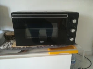 Vendo fornetto marca BEKO 42 litri modello BMF 42B nuovo causa doppio regalo - Foto 1 di 2