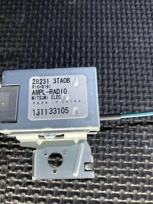 Amplificador de antena de audio de radio original Nissan 2013-2018 Altima 282313TA0B Foto 1 de 4