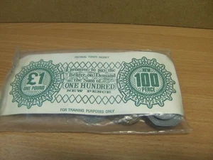 Sealed packet of Decimal Token / Play Money early 1970s - Imagen 1 de 2