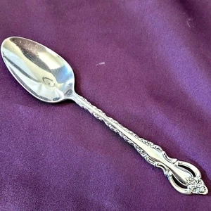 International  Deep Silver "Countess" Teaspoon 6" 1969 Glossy  - Picture 1 of 5