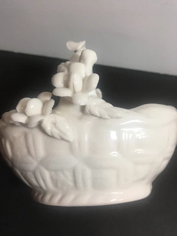 White Porcelain Basket with 3 D Flowers and Ribbon Cover