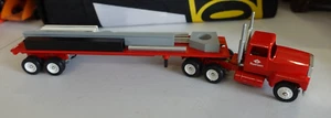 Winross Ford 9000 y plataforma plana con carga Ryerson 1/64 - Imagen 1 de 5