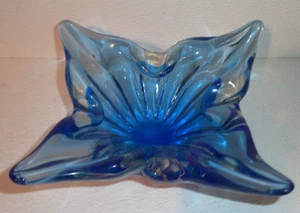 Posacenere per sigari Art Glass blu vintage soffiato a mano MCM piatto portasigari made in Canada - Foto 1 di 3