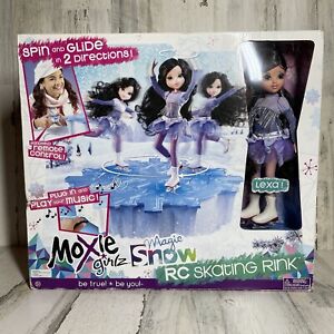 Moxie Girlz Magic Snow RC Ice Skating Rink with Lexa Doll NEW IN BOX Christmas